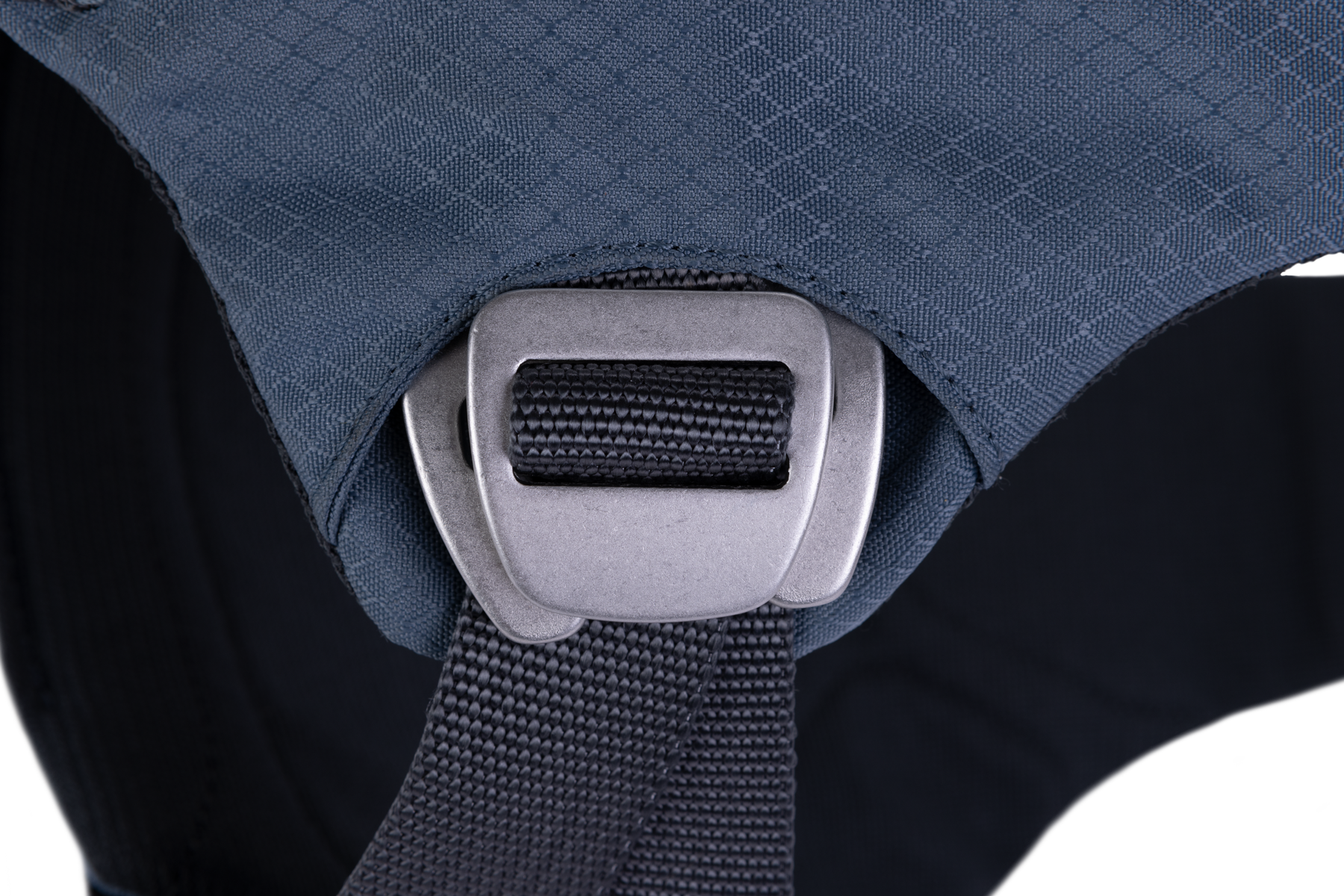 30601_LoadUpHarness_SlateBlue_Buckle_SMALL_d4b95b71-a3a6-4e69-92dc-01533700462f.png